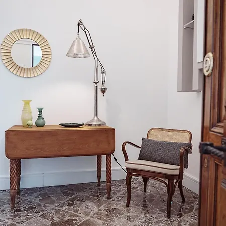 Art View Luxury Apartment *