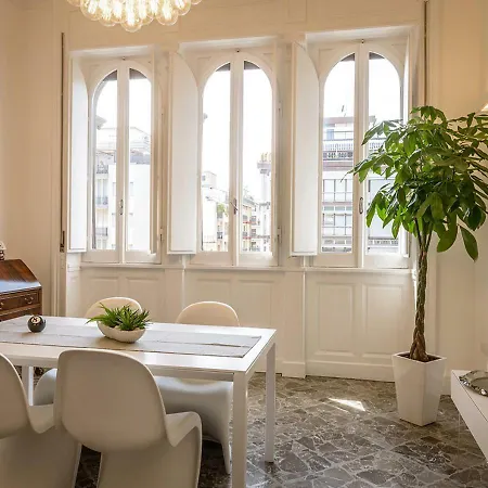 Art View Luxury Lägenhet *