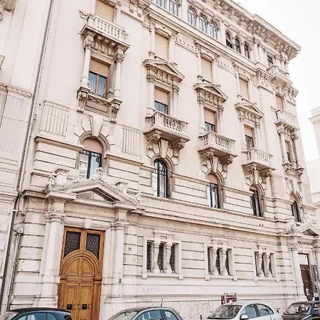 Art View Luxury Apartamento *